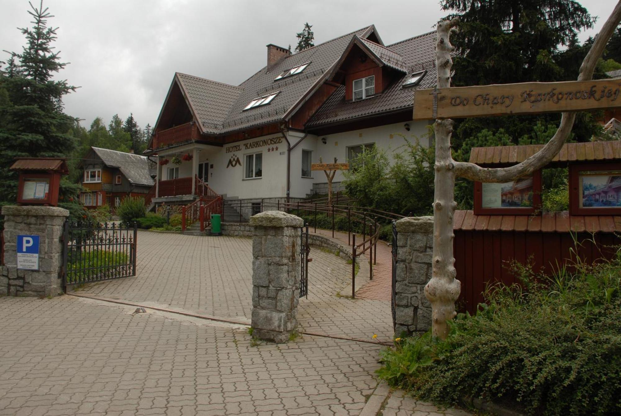 קרפאז' Hotel Karkonosze מראה חיצוני תמונה